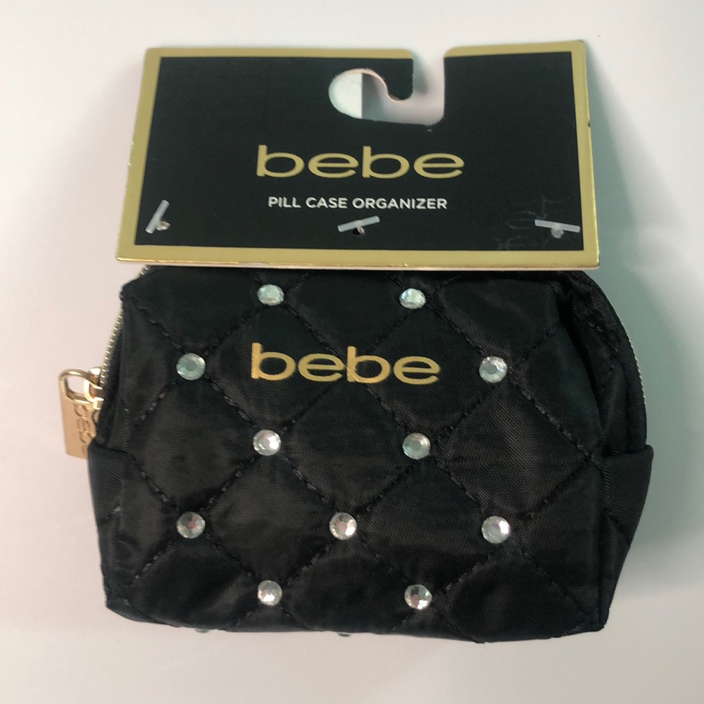 Bebe nwt 4 x 3 quilted rhinestone pill case organizer y2k